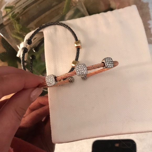 Matching bangle set - Picture 4 of 4